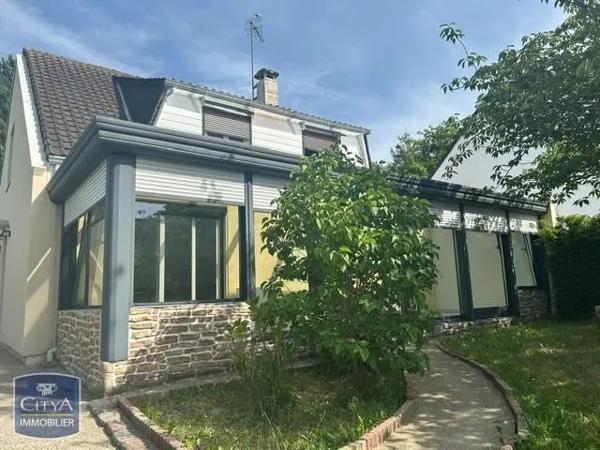 Maison à louer 6 pièces 158.5m² Le Havre (76610)