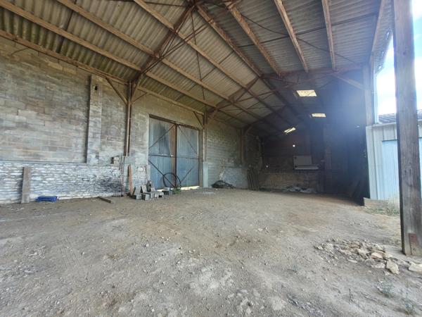HANGARDS 400 M2