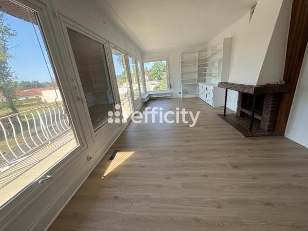 Maison 8 pièces - 200 m² Exclusivité efficity