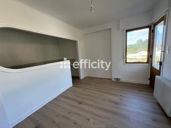 Maison 8 pièces - 200 m² Exclusivité efficity