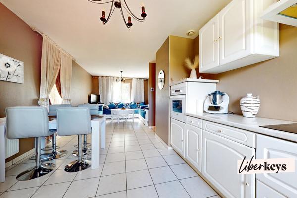 SAINT RÉMY - VILLA PLAIN PIED non mitoyenne - SALON 40 M² - 3 CHAMBRES - BUANDERIE - 1185 M² TERRAIN