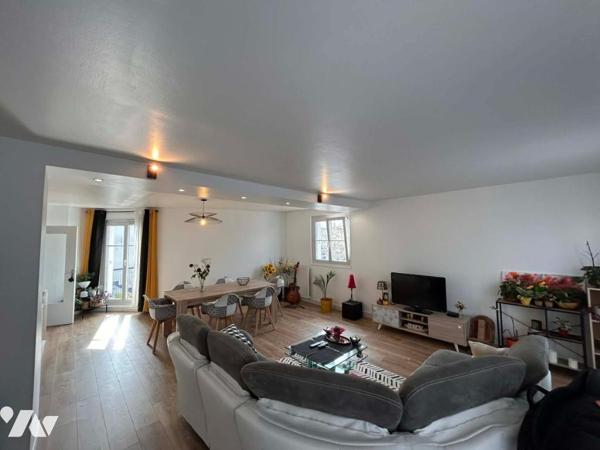 Appartement 3 pièces avec garage et cave 