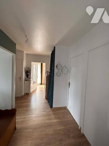 Appartement 3 pièces avec garage et cave 