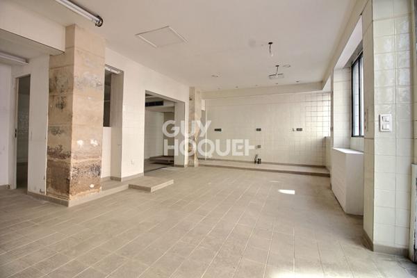 Local d'activité Paris 57.46 m2