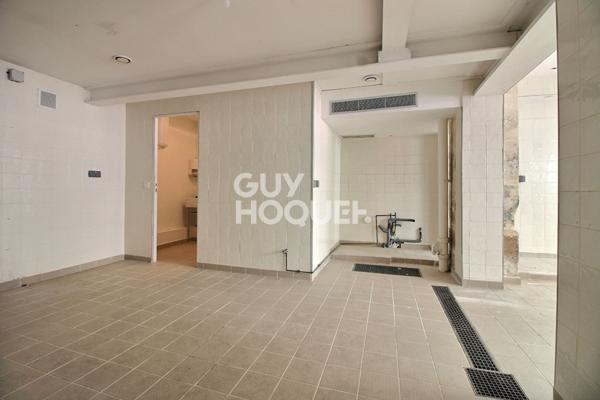 Local d'activité Paris 57.46 m2