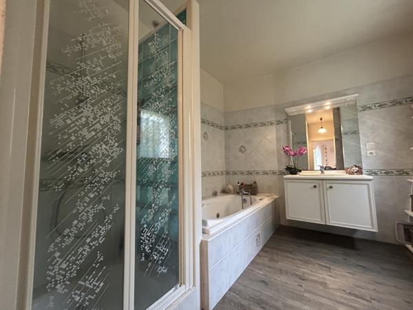 Bon-Encontre (47240) MAISON 167 M2 AVEC GARAGE ET JARDIN DE 1637 M2