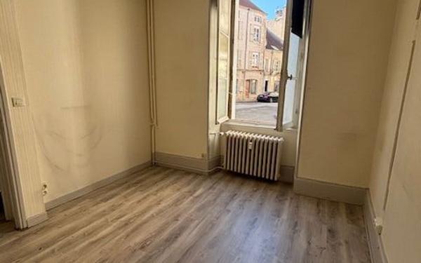 Appartement à vendre    2 pièces •  Chaumont
