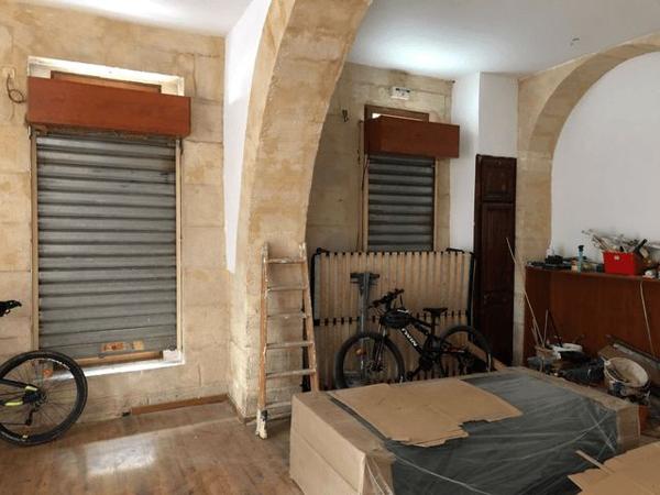Location Local commercial 1 pièce 55.4 m² - 1 RUE BIGOT Nimes 30900