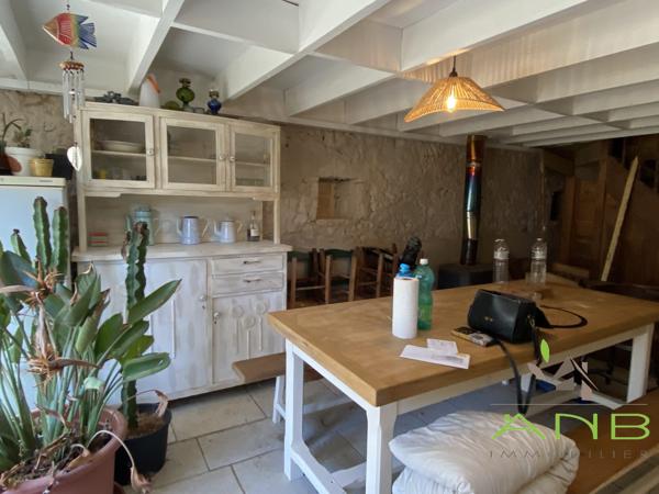 Ancien corps de ferme en cours de rénovation – vers une autonomie complète - Saint Sornin - Charente - 16220