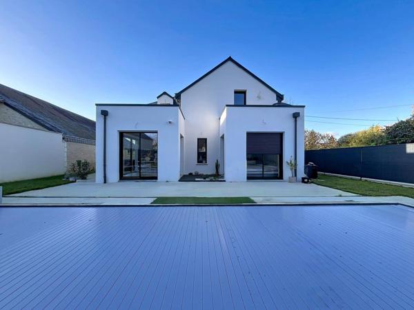 Lumière, volume et élégance aux portes de Tours