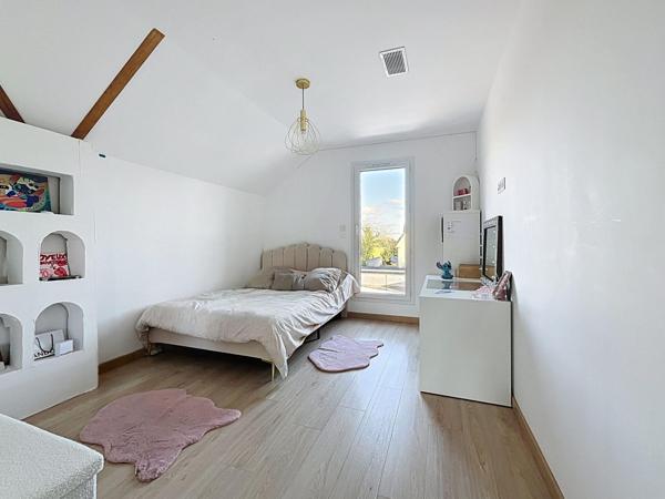 Lumière, volume et élégance aux portes de Tours