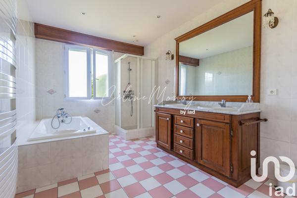 Maison à vendre 5 pièces 156 m² Les Herbiers