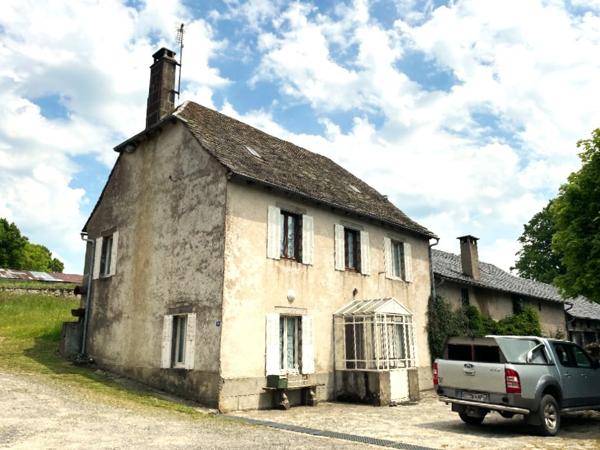Manoir avec Corps de Ferme Chaudes Aigues Chaudes aigues