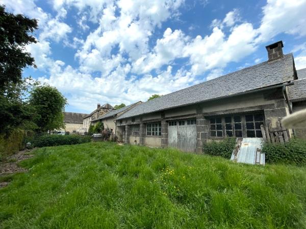 Manoir avec Corps de Ferme Chaudes Aigues Chaudes aigues