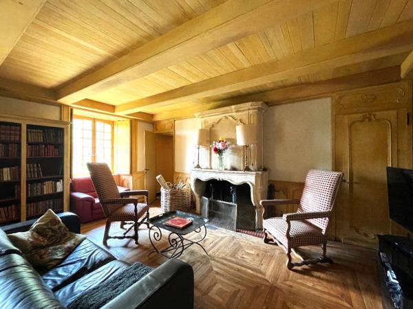 Manoir avec Corps de Ferme Chaudes Aigues Chaudes aigues