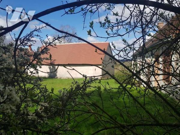 Pour les amoureux de la nature, située à 4 Km de Mennetou sur cher, dans un environnement calme...
