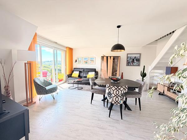 SAINT MARTIN BOULOGNE APPARTEMENT 2 CHAMBRES, BALCON, PLACE DE PARKING