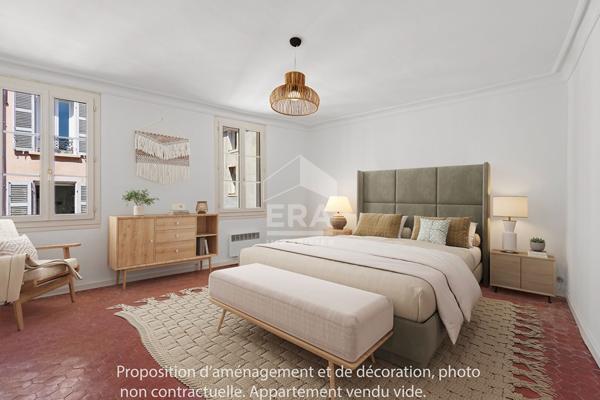 Grand appartement T4 avec terrasse en centre ville d'Aix