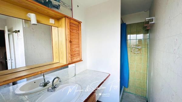 Maison au calme proche des commerces et vue dégagée