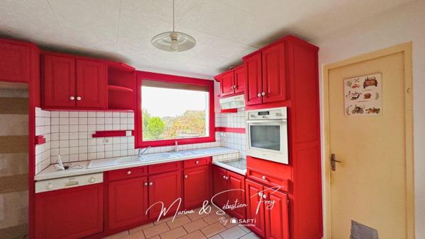 Maison au calme proche des commerces et vue dégagée