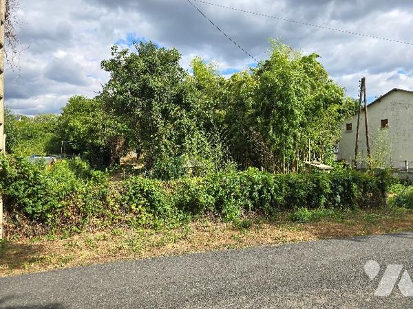 Terrain a bâtir de 1461 m2