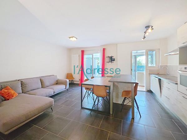 RARE ! Bel appartement 2/3 pièces en REZ DE JARDIN avec un parking !