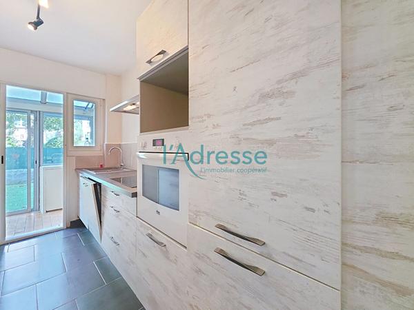 RARE ! Bel appartement 2/3 pièces en REZ DE JARDIN avec un parking !