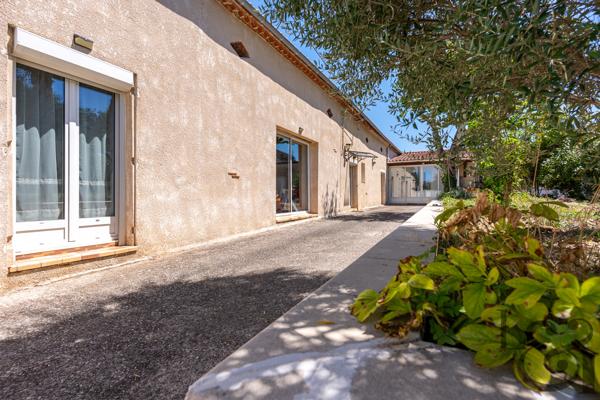 Maison rénovée à vendre proche commerces de Villeneuve-sur-Lot