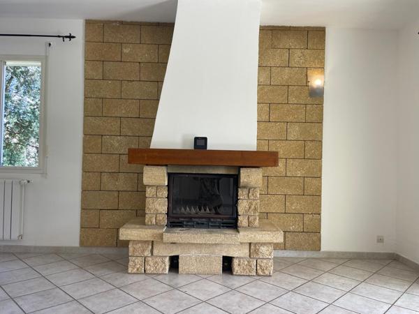 Sorgues (84700) Maison familiale 135 m² sur terrain 1 817 m² piscinable – Calme et nature –