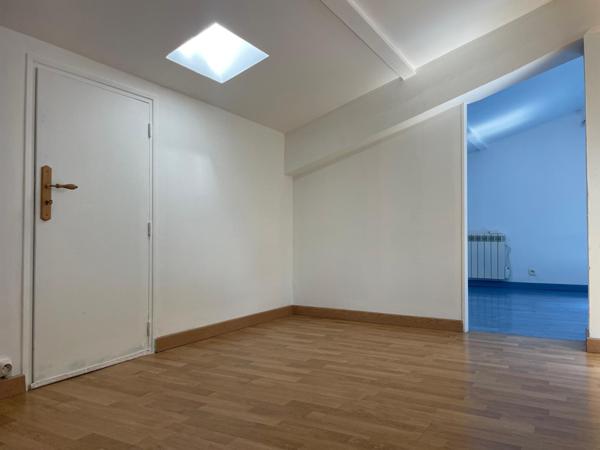 Sorgues (84700) Maison familiale 135 m² sur terrain 1 817 m² piscinable – Calme et nature –