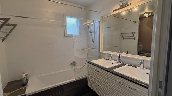 Magnifique T4 traversant à La Motte Servolex - Rare sur le marché !