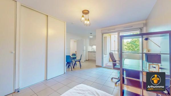 Location Appartement 1 pièces 28 m2 à Saint-Genis-Laval