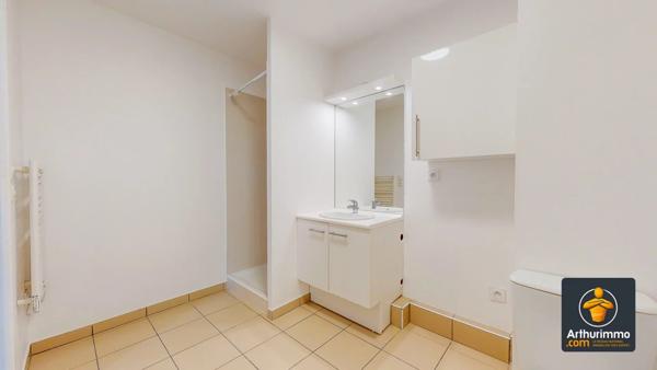 Location Appartement 1 pièces 28 m2 à Saint-Genis-Laval