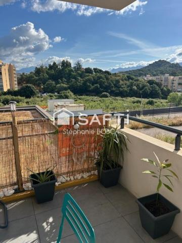DOUBLE GARAGE, TERRASSES ET VUE DEGAGEE !