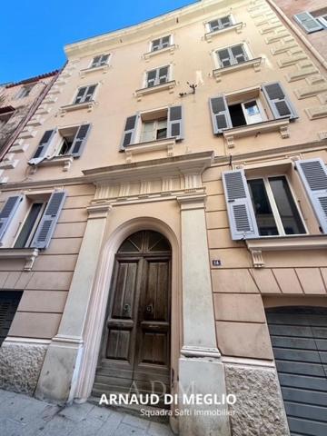 Appartement T5 dans la vieille ville de Bonifacio