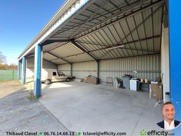 Local Commercial 3 pièces - 110 m²