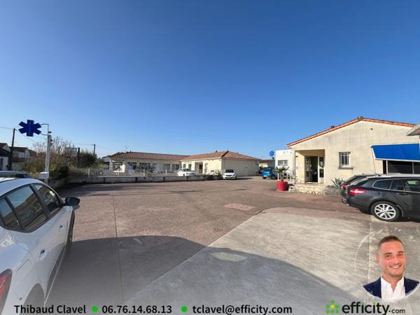 Local Commercial 3 pièces - 110 m²