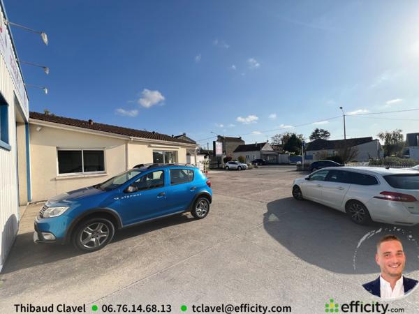 Local Commercial 3 pièces - 110 m²