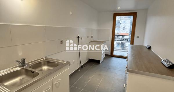Location Appartement 4 pièces 102.28 m² - Rueil-malmaison 92500