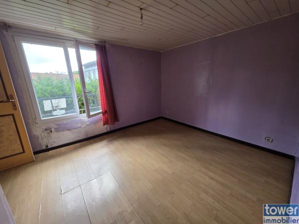 Ensemble immobilier / 2 logements / 162 m2 / A travaux