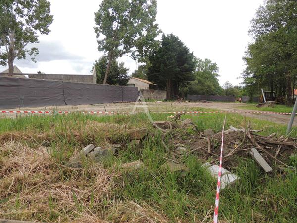 A SAISIR Terrain 867m² "LOT 1" en village proche "La Sicaudais" ARTHON