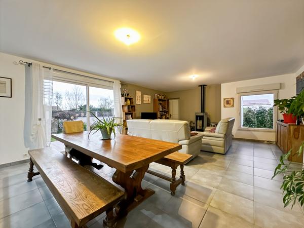 Maison 3 chambres + studio indépendant à 500m des commerces