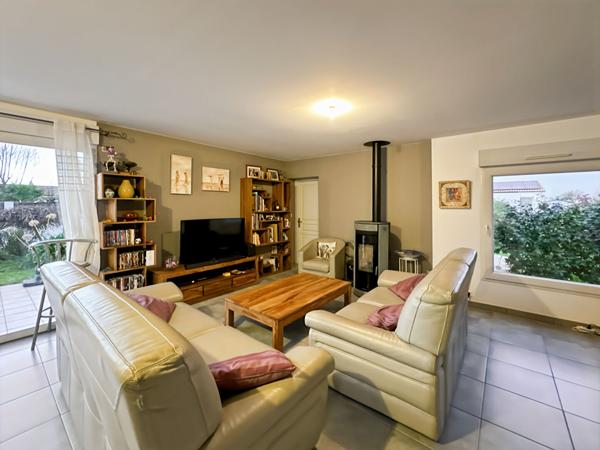 Maison 3 chambres + studio indépendant à 500m des commerces