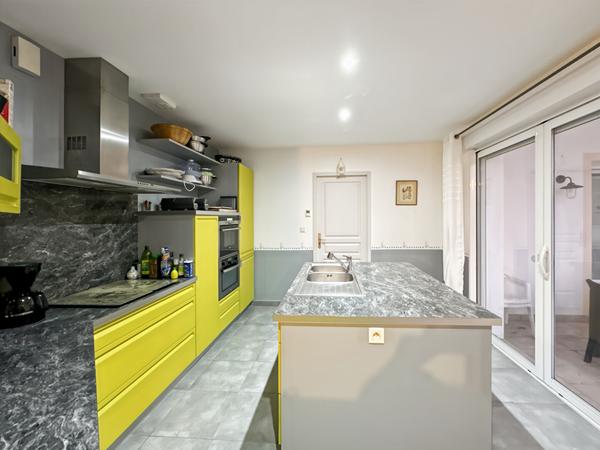 Maison 3 chambres + studio indépendant à 500m des commerces