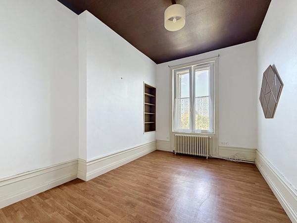 Appartement à vendre 4 pièces CHATEAU RENAULT (37)
