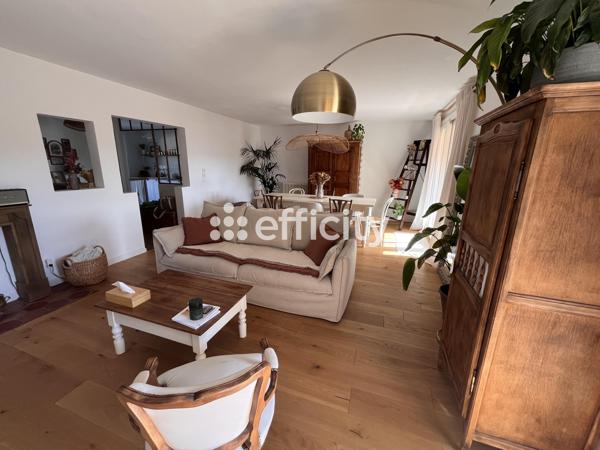 Appartement
         3 pièces
        - 77 m² 290 000 € *