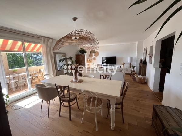Appartement
         3 pièces
        - 77 m² 290 000 € *