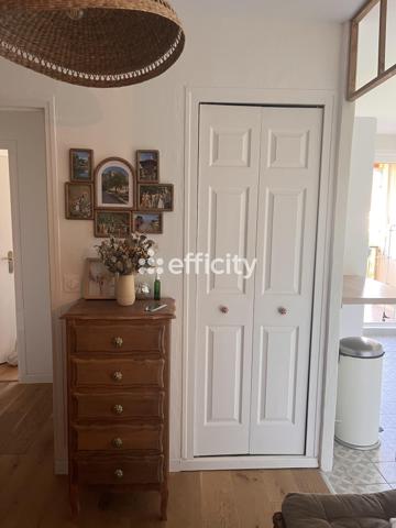 Appartement
         3 pièces
        - 77 m² 290 000 € *