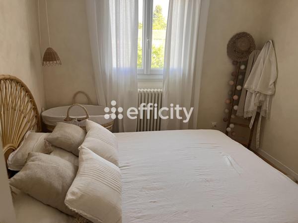 Appartement
         3 pièces
        - 77 m² 290 000 € *