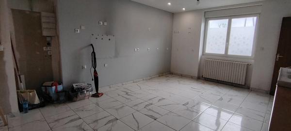 Maison à vendre 6 pièces SAINT JOUIN DE MARNES (79)